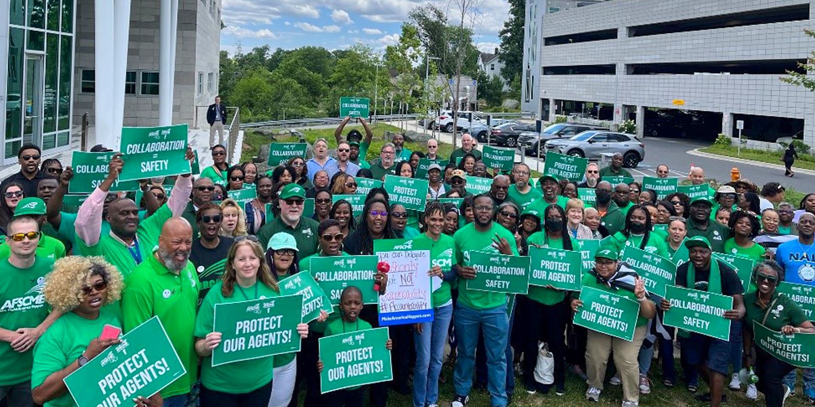 AFSCME Maryland members rally after parole and probation agent is killed on the job