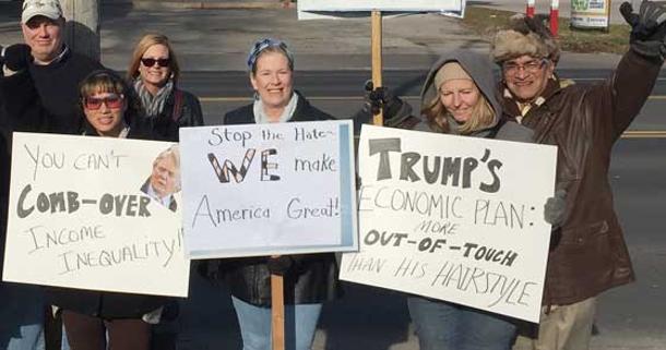 AFSCME Protesters Trump the Donald in Iowa 