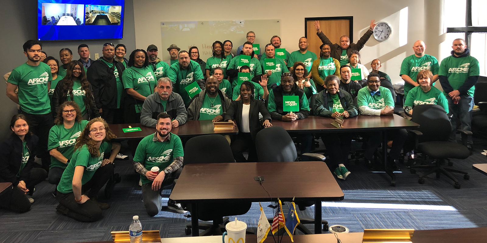 Trabajadores estatales de Nevada construyen poder al ratificar su primer contrato histórico