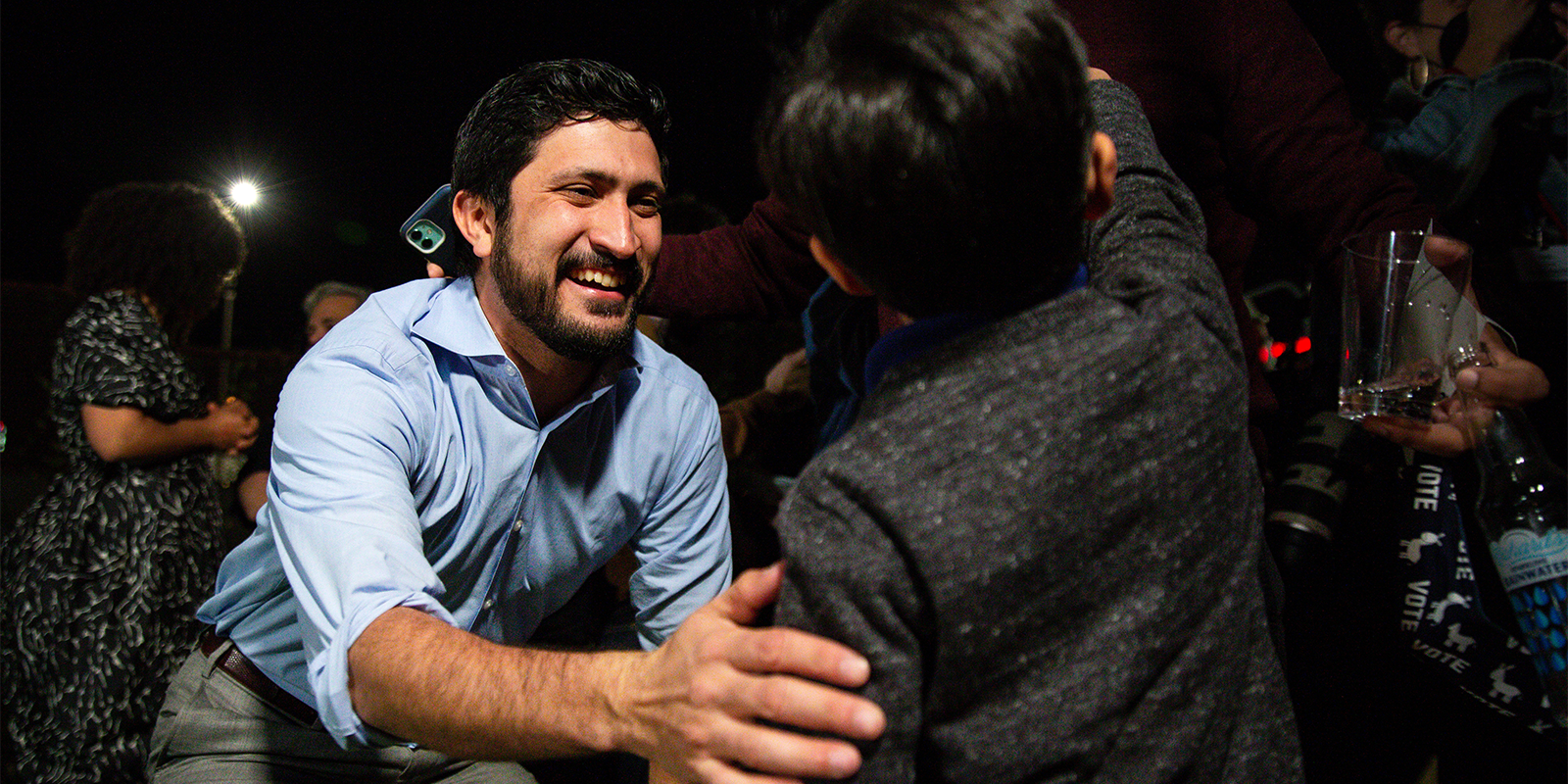 Miembro de AFSCME Greg Casar gana primaria electoral en Texas